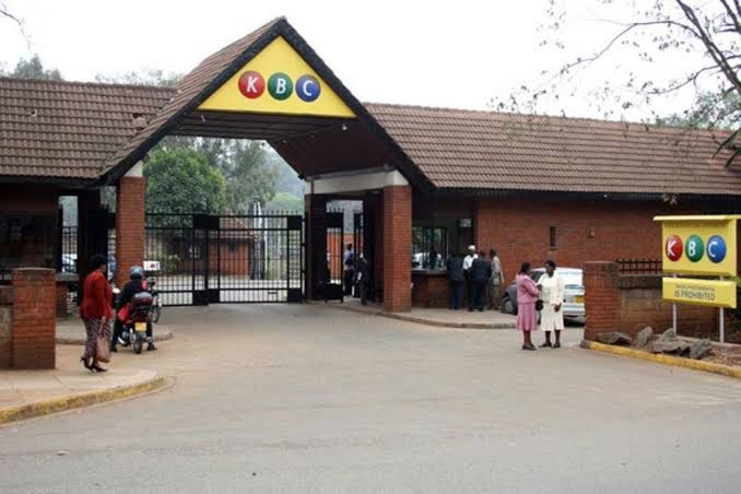 images - 2025-12-17T195040.109